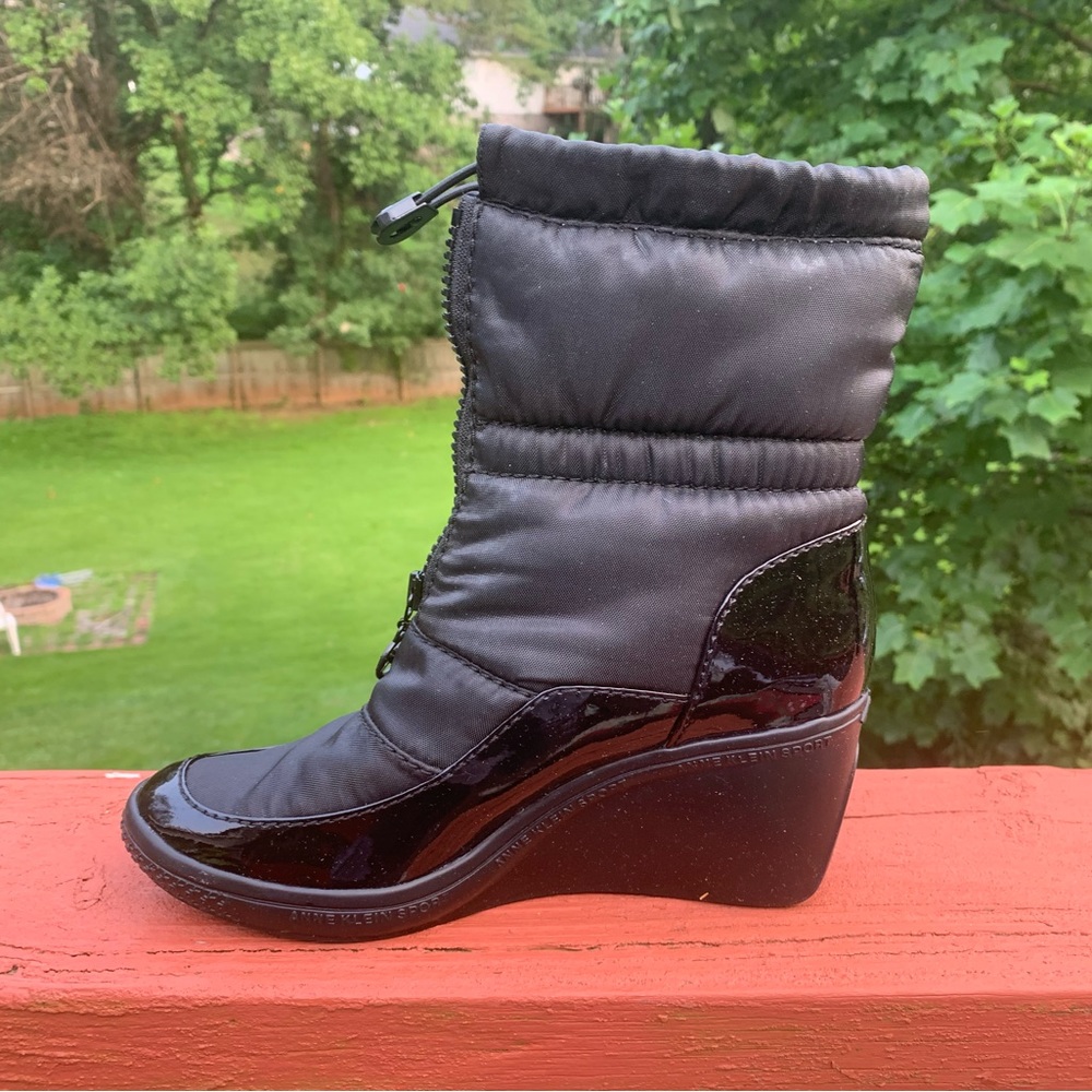Anne Klein Sport Ankle Boots Akquace Insulated Size 7M Like New